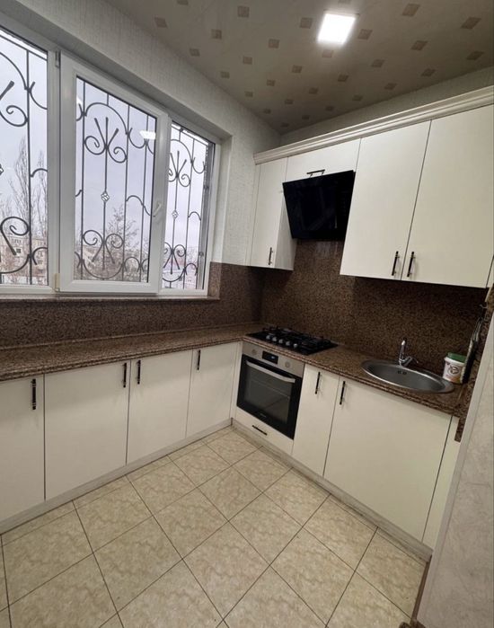 Код 886  Продам 3/4/4 ком квартиру куйлюк массив 4