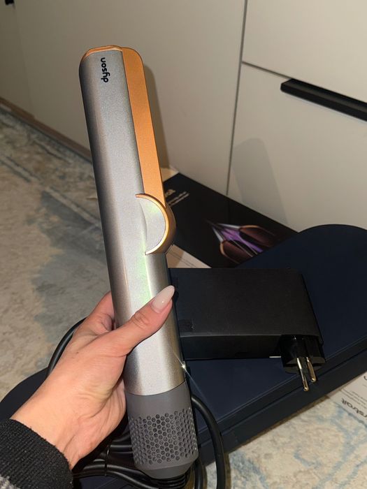 Dyson Airstrait фен и утюжок