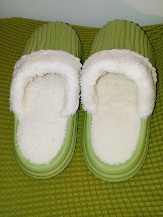 Papuci caldurosi impermeabili