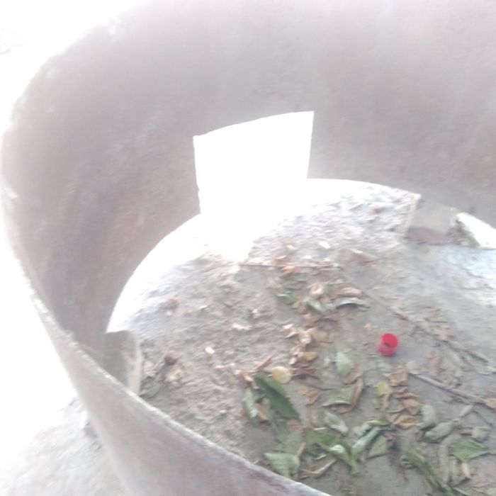 Qo'ra sotilade metale zo'r 200 qazonga bo'lade 2kalase bir choy jfifif