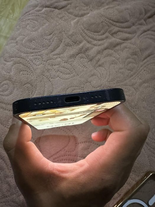 Iphone 16 e vand schimb cititi anuntul cu atentie va rog