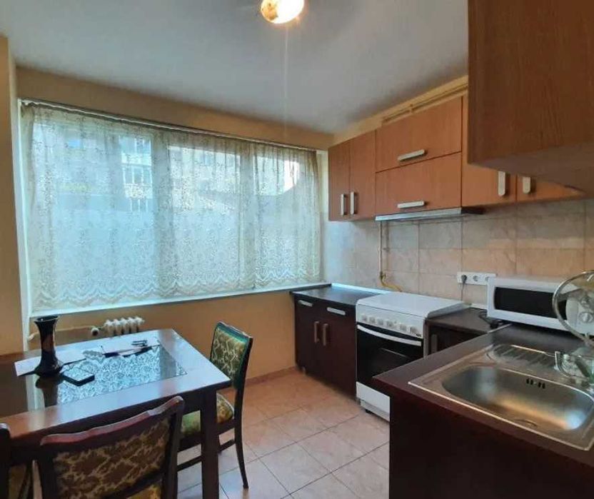 Дава се под наем Тристаен апартамент в Пловдив, Център - 74 кв.м за 178.5 € - Снимка #3