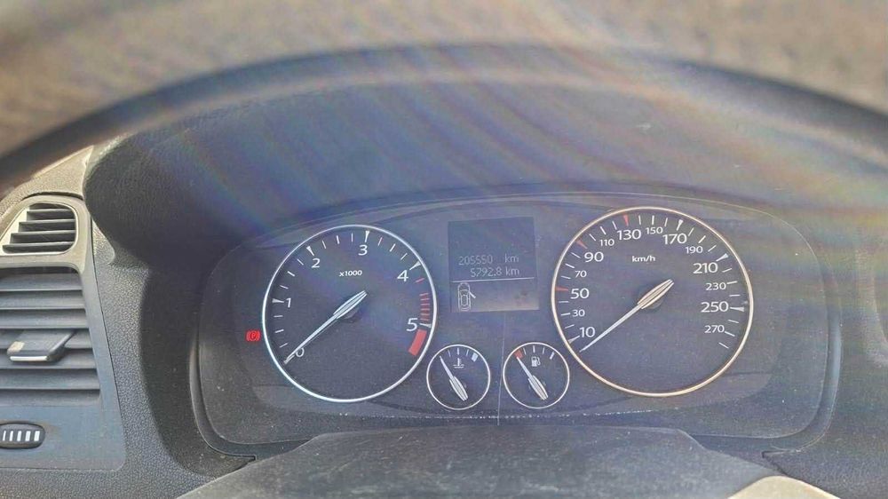 Dezmembrez Renault Laguna 3 Hatchback - 2.0 Diesel Din 2010 - Cutie Automata - M9R-E8
