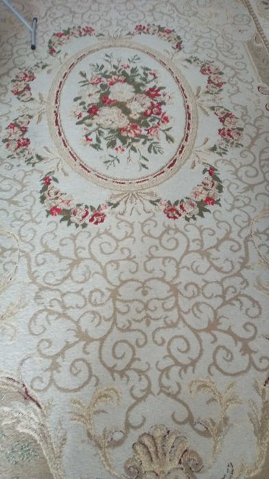 Продам ковер натуральный б/у состояние нормальное