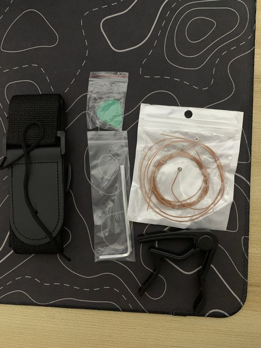 Акустическая гитара 38” - в отличном состоянии