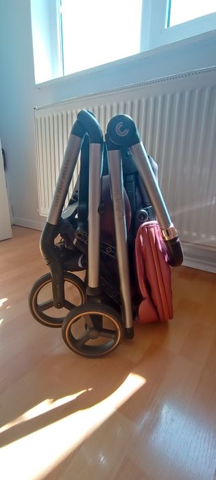 Cărucior Cavoe Ideo (0–22 kg) – compact, scaun rotativ 360°