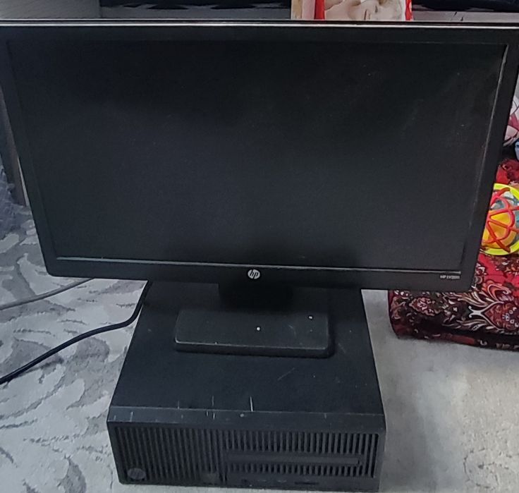 Kompyuter sotiladi HP