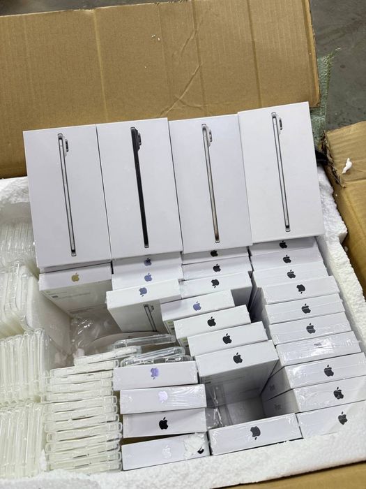 Айфон ЭЙР 1024гб 5Ж