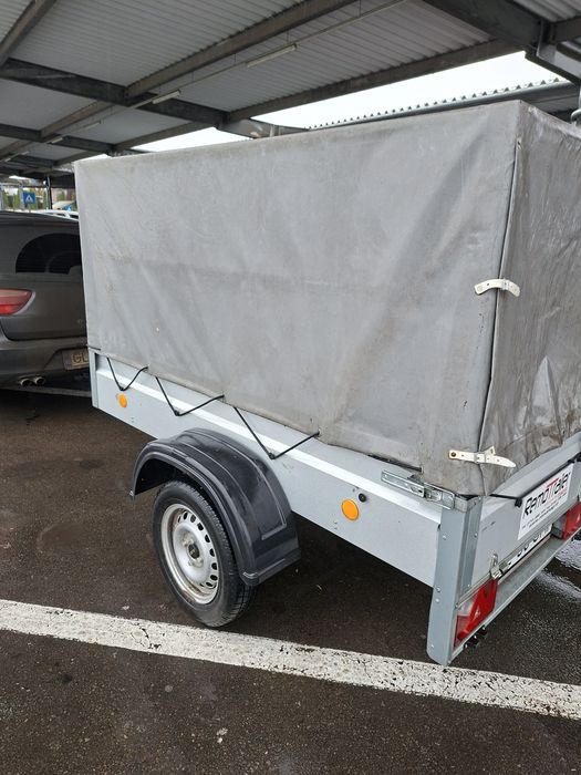 Remorca 750 kg cu  prelata