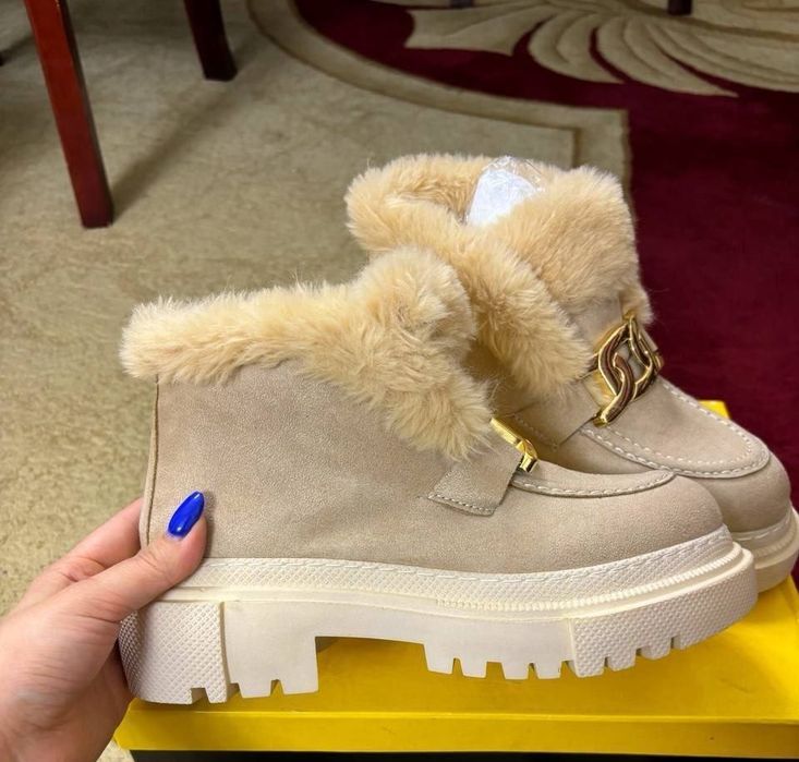 Лоферы замшевые ботинки женские