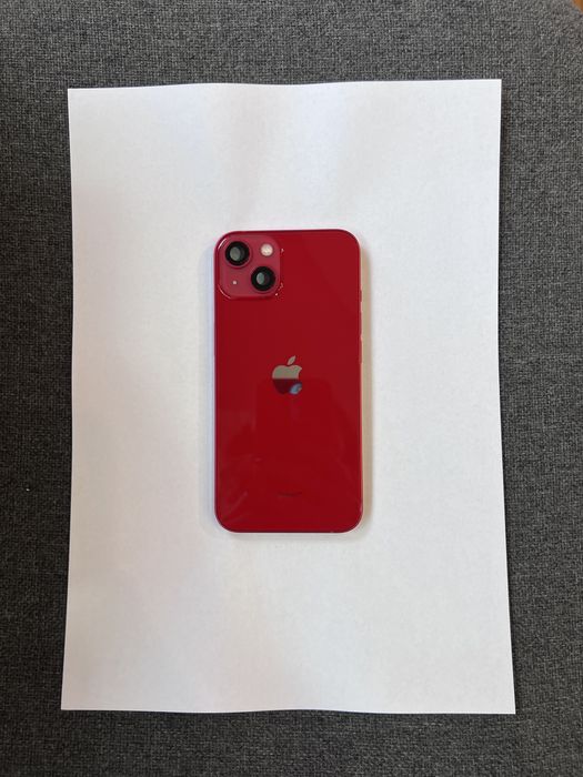 Carcasa iPhone 13 Red originala  399 lei