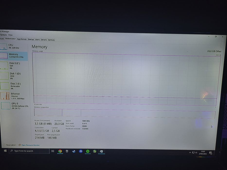 pc gaming + tastatura mecanica si mouse