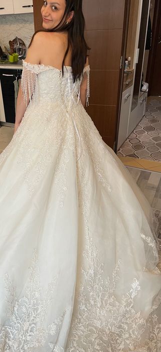 Булченска рокля -цвят ,,слонова кост “