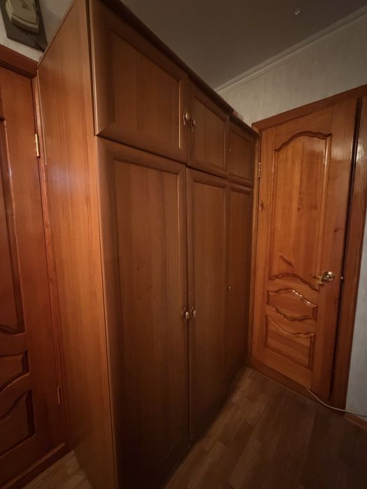 Продам гардеробный шкаф