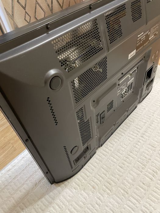 Телевизор panasonic