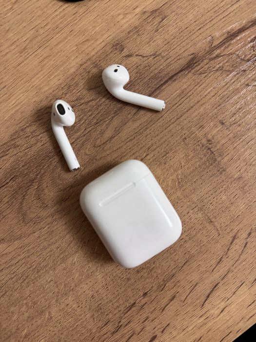 Продам Airpods 2 Оригинал