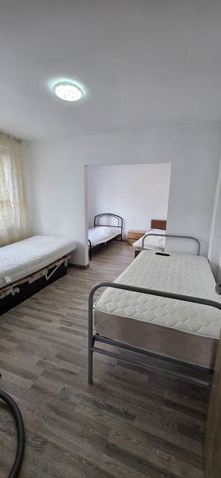 Paturi o persoana