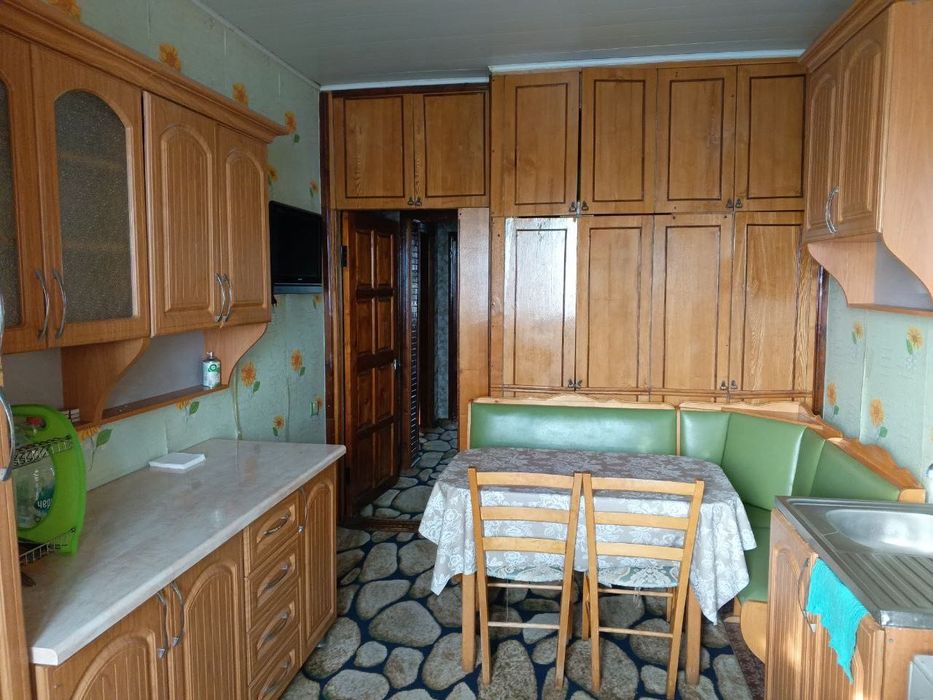 Продам  срочно квартиру район Юнус Абад 11 кВ 2х комнатная 64 кв.м