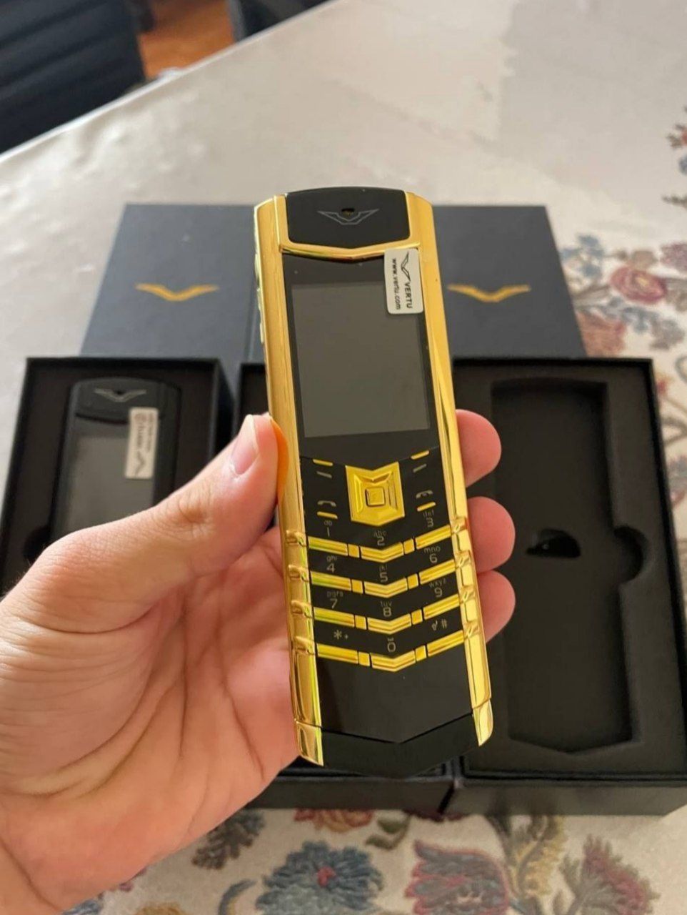 Vertu V10 Signature Dual sim Yengi Nokia,Samsung , Sifatli va arzon: 370  000 сум - Мобильные телефоны Ташкент на Olx