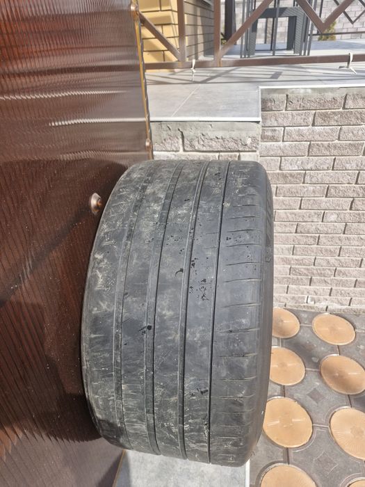 Продам 2 шины Michelin Pilot Sport 4S (оригинал)