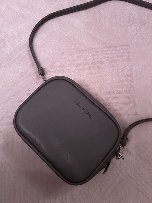 Чанта тип Calvin Klein Jeans