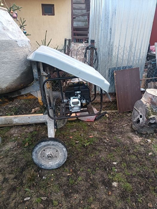 Vand beroniera pe benzina