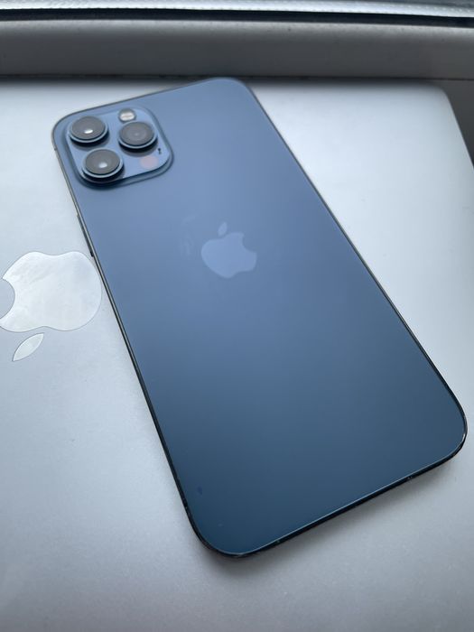 Продам iPhone 12 pro max