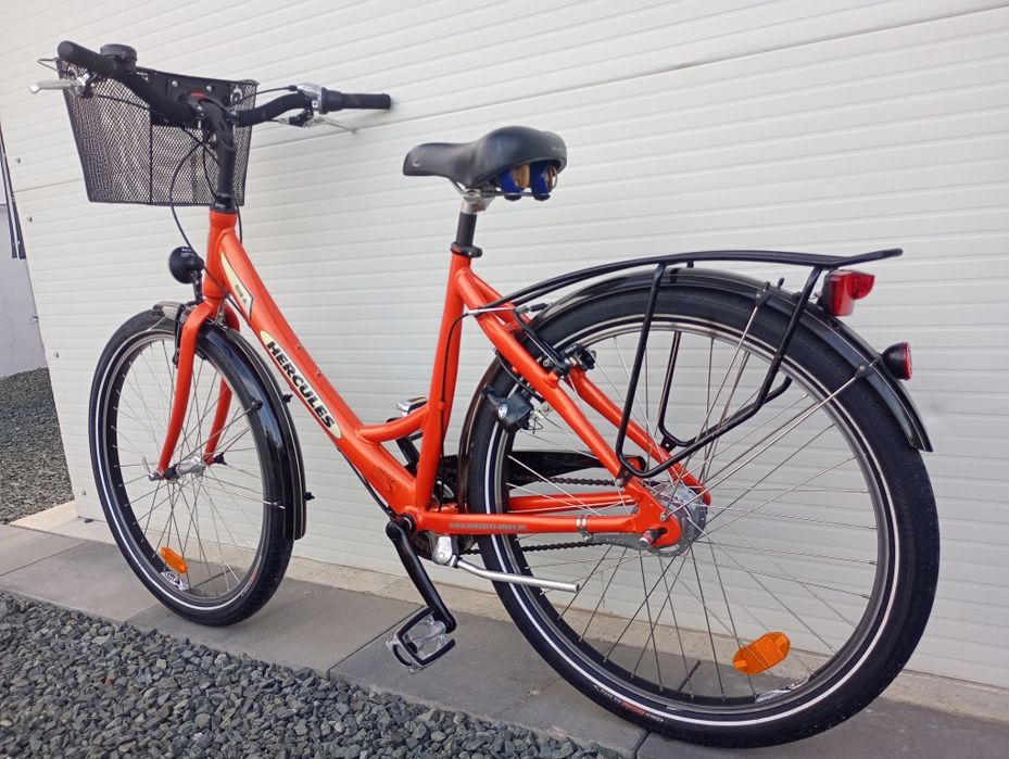 Bicicletă damă/copii,roți 26,cu 7 vit,frână la picior,ca Nouă !