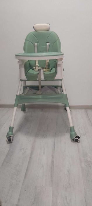 Scaun de masa bebe
