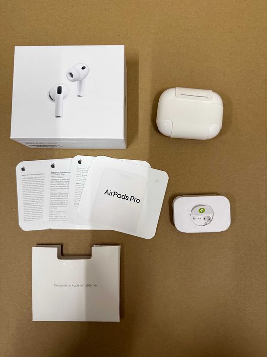 Casti Airpods Pro 3 cu Husa silicon
