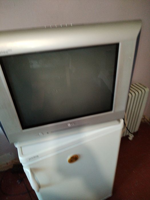 Телевизор LG плосък екран