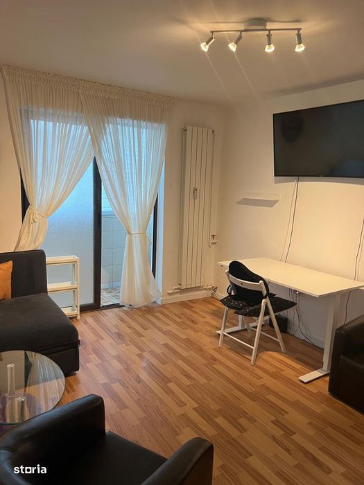 Inchiriez apartament 2 camere cu loc de parcare, zona Sud (Mausoleu)