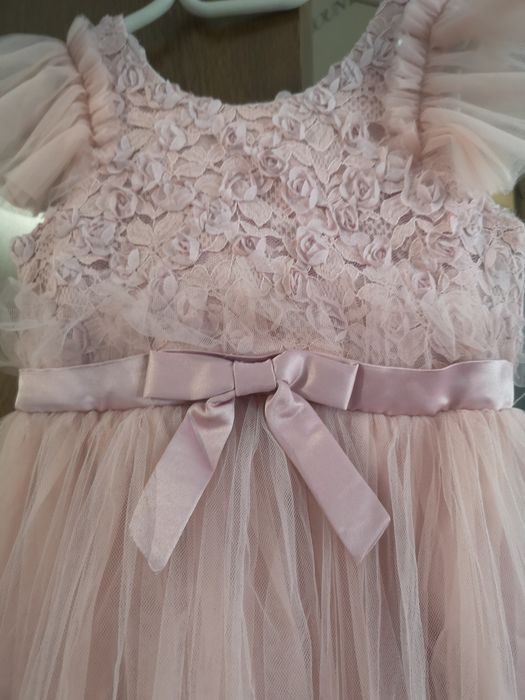 Rochie roz  tulle marime 120
