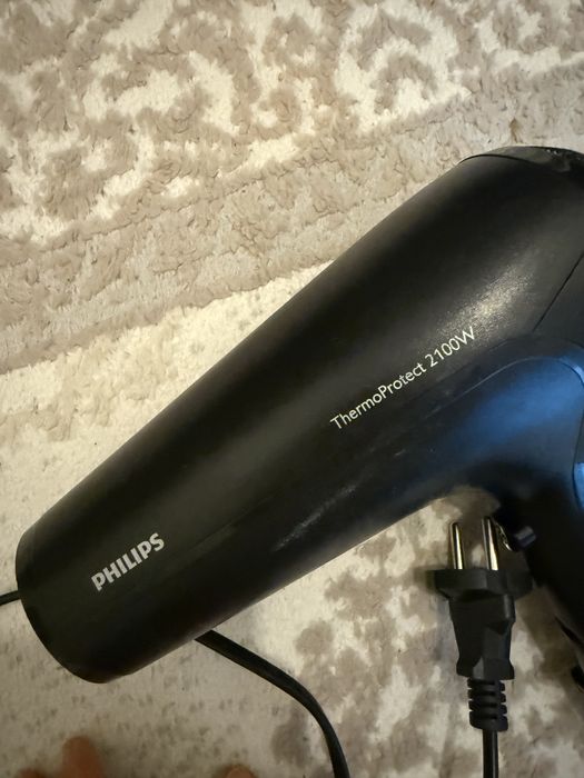Фен Philips 3000