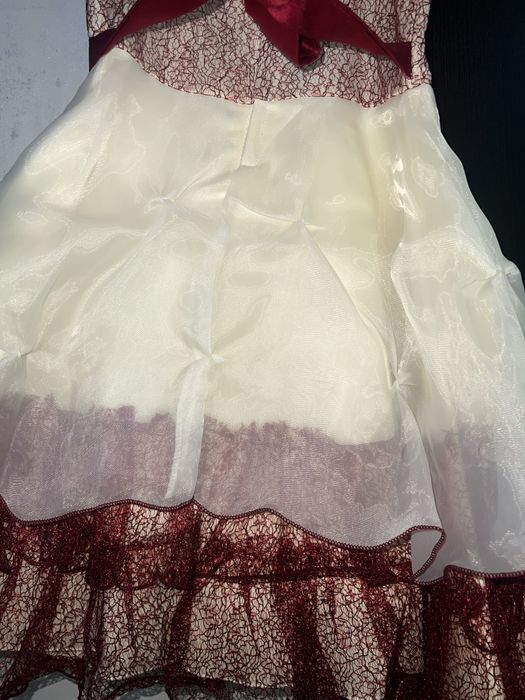 Платье на девочку 5-6 лет