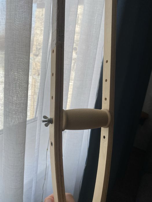 Детские деревянные костыли