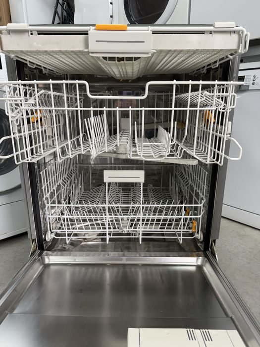 Съдомиялна  Miele за вграждане MIELE