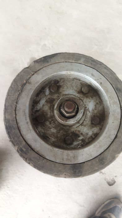 Продам Колеса для тележек классная