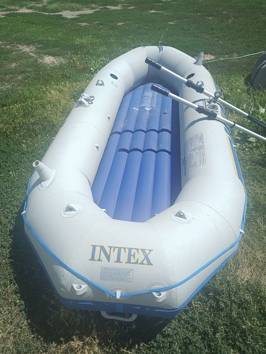 Здравствуйте! Продается  лодка , производства Россия как новая .