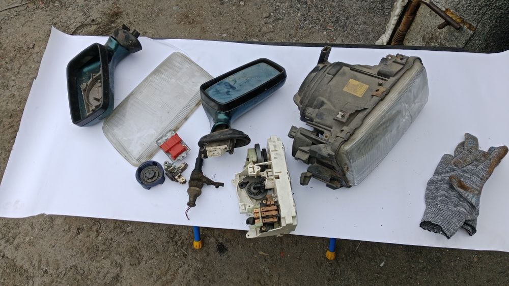 Запчасти на Ауди 80 б4