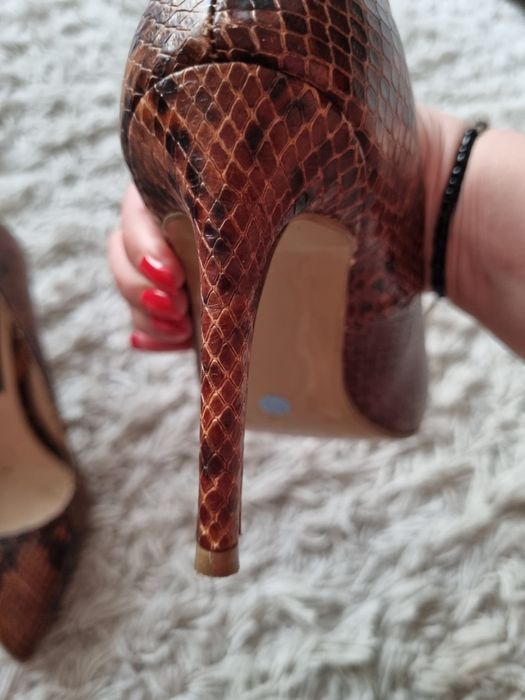 Pantofi stileto din piele, marimea 35