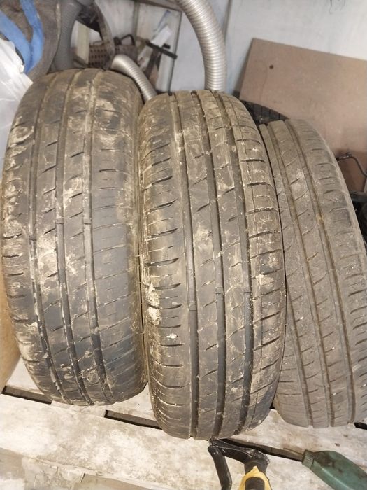 Продам 4 покрышки