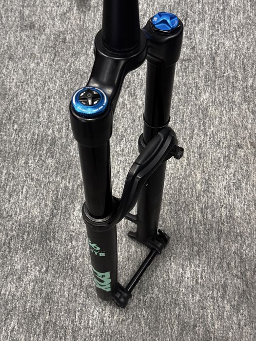 Fox 36 38 Grip2 Rock Shox Pike вилки шокове