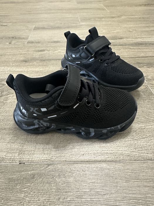 Маратонки за момче 28 номер