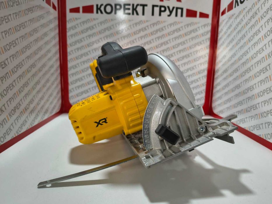 Акумулаторен ръчен циркуляр DeWALT DCS391N-XJ,18V,165 мм.,5150об/мин