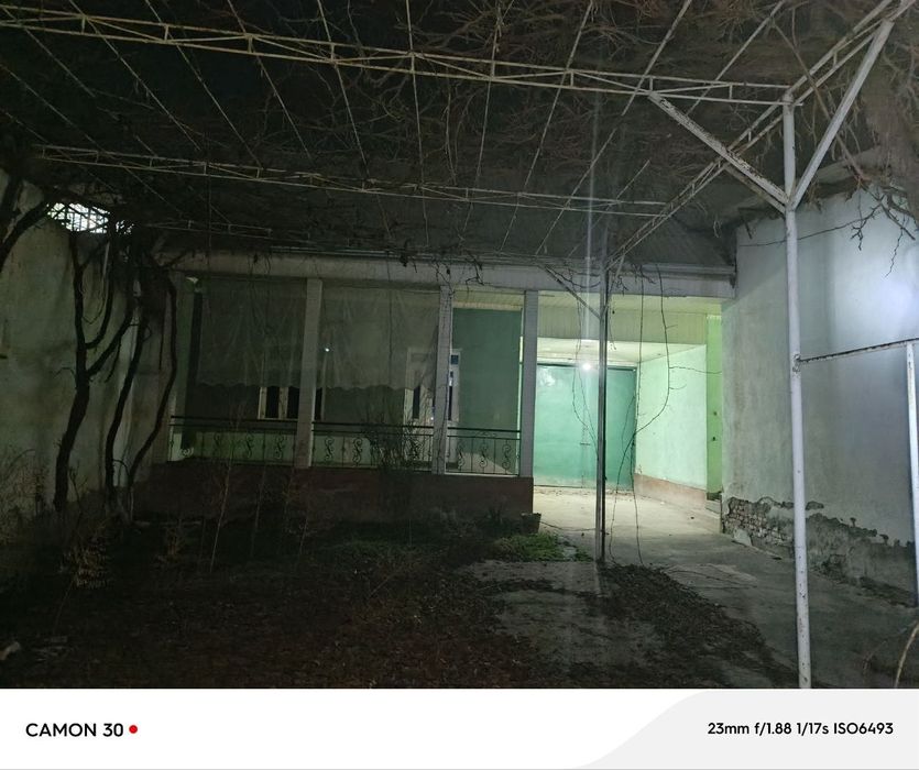 Уй, иккиламчи ёки икки бўлиб беришга ҳам сотилоради