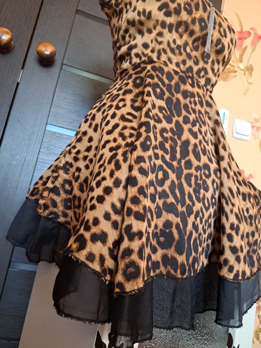 Платья коктельные