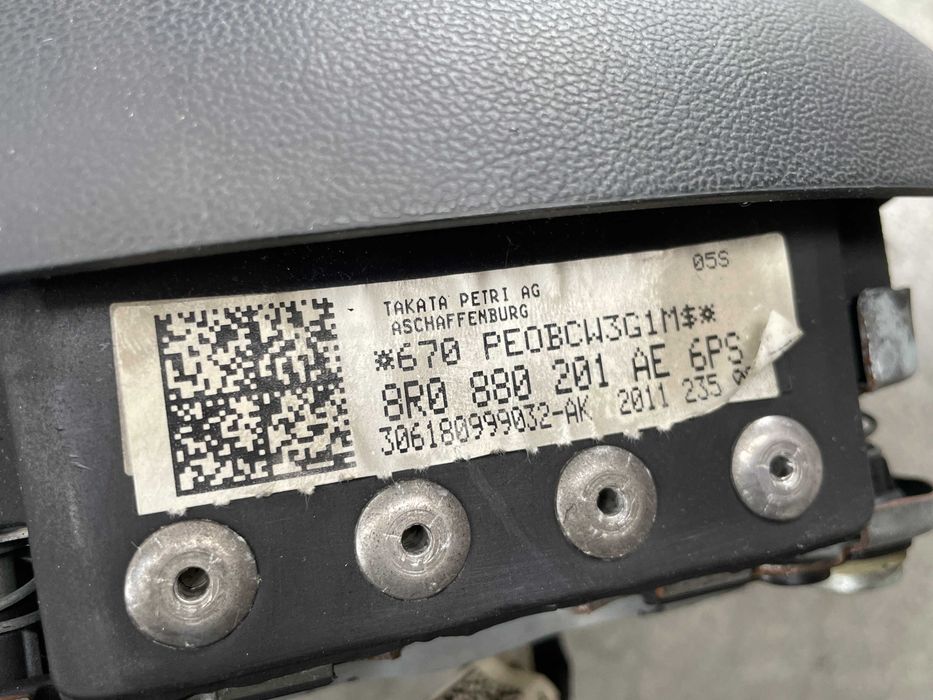 airbag volan Audi Q5 8R - A5 8T cod 8R0880201AE