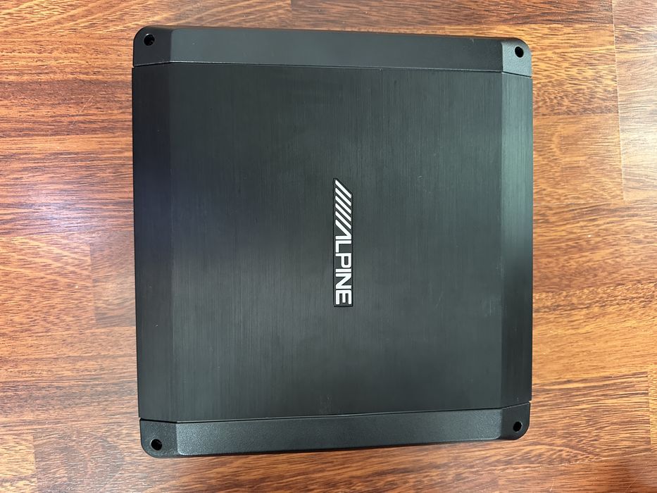 Vand statie, subwoofer, condensator ALPINE