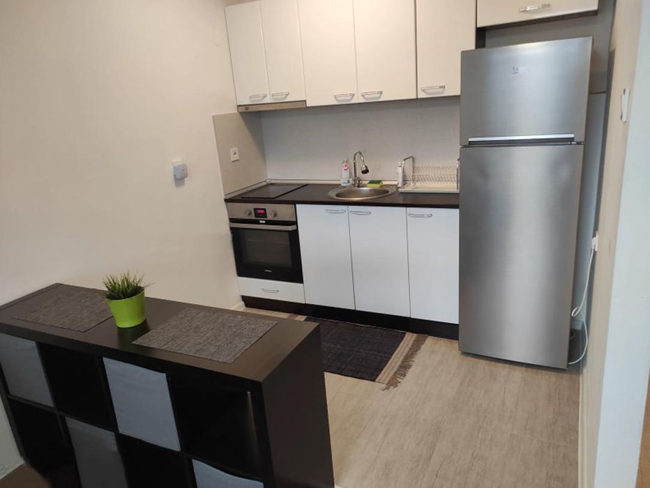 Дава се под наем Едностаен апартамент в София, Младост 2 - 35 кв.м за 398.82 € - Снимка #3